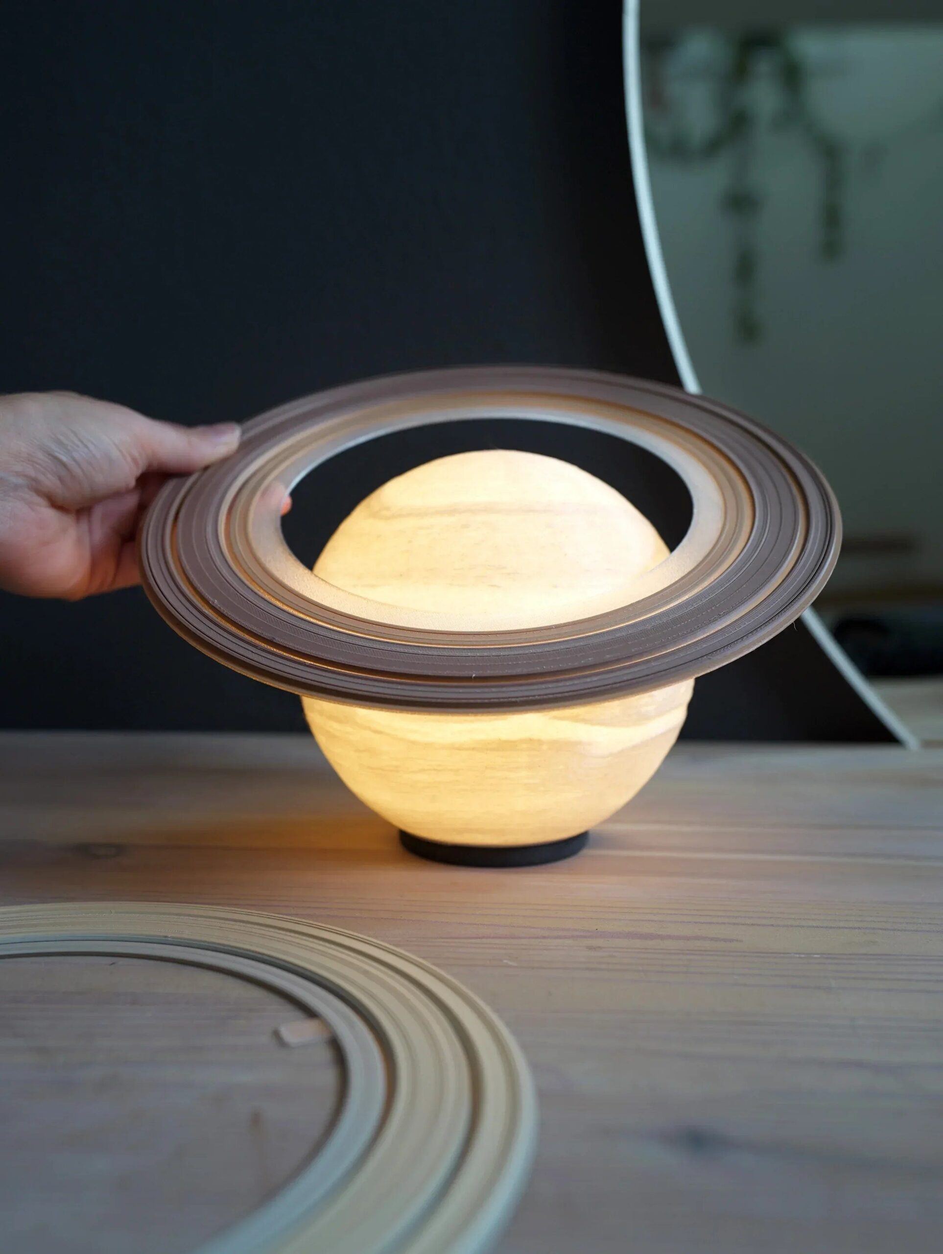 Saturn Lamp