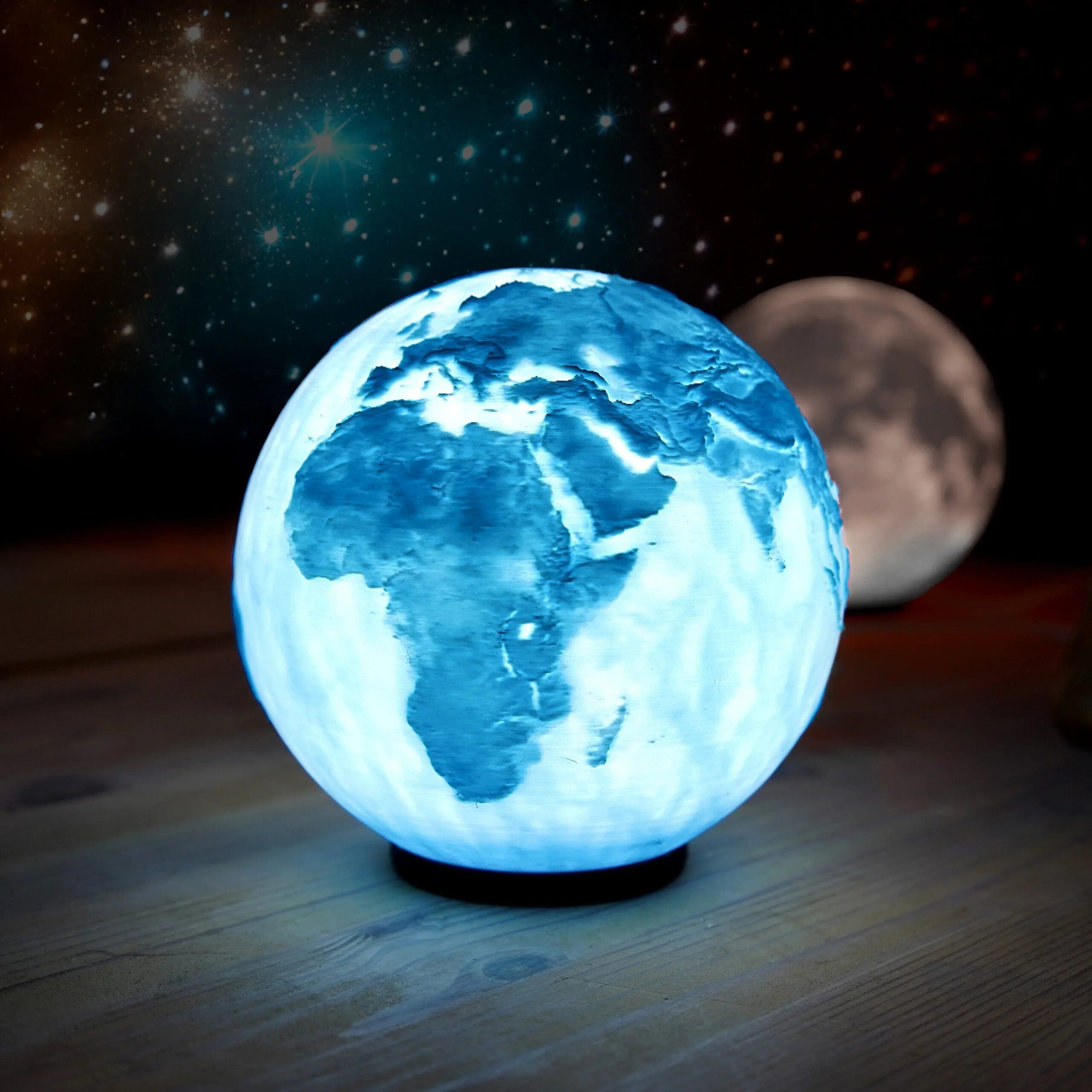 Earth Lamp